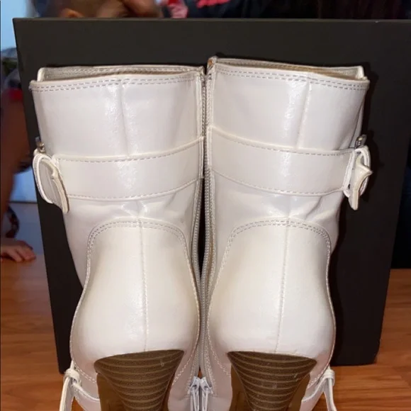 🤍🤍BOOTS🤍🤍 - Picture 10 of 13